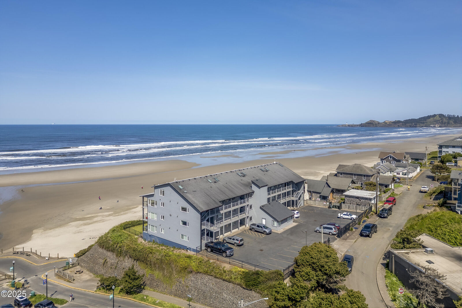Property Photo:  507 NW Alpine Street 302  OR 97365 