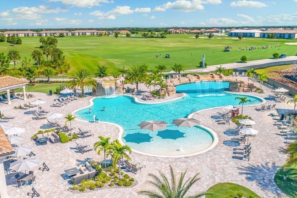 Property Photo: 5624 Palmer Circle 206 FL 34211