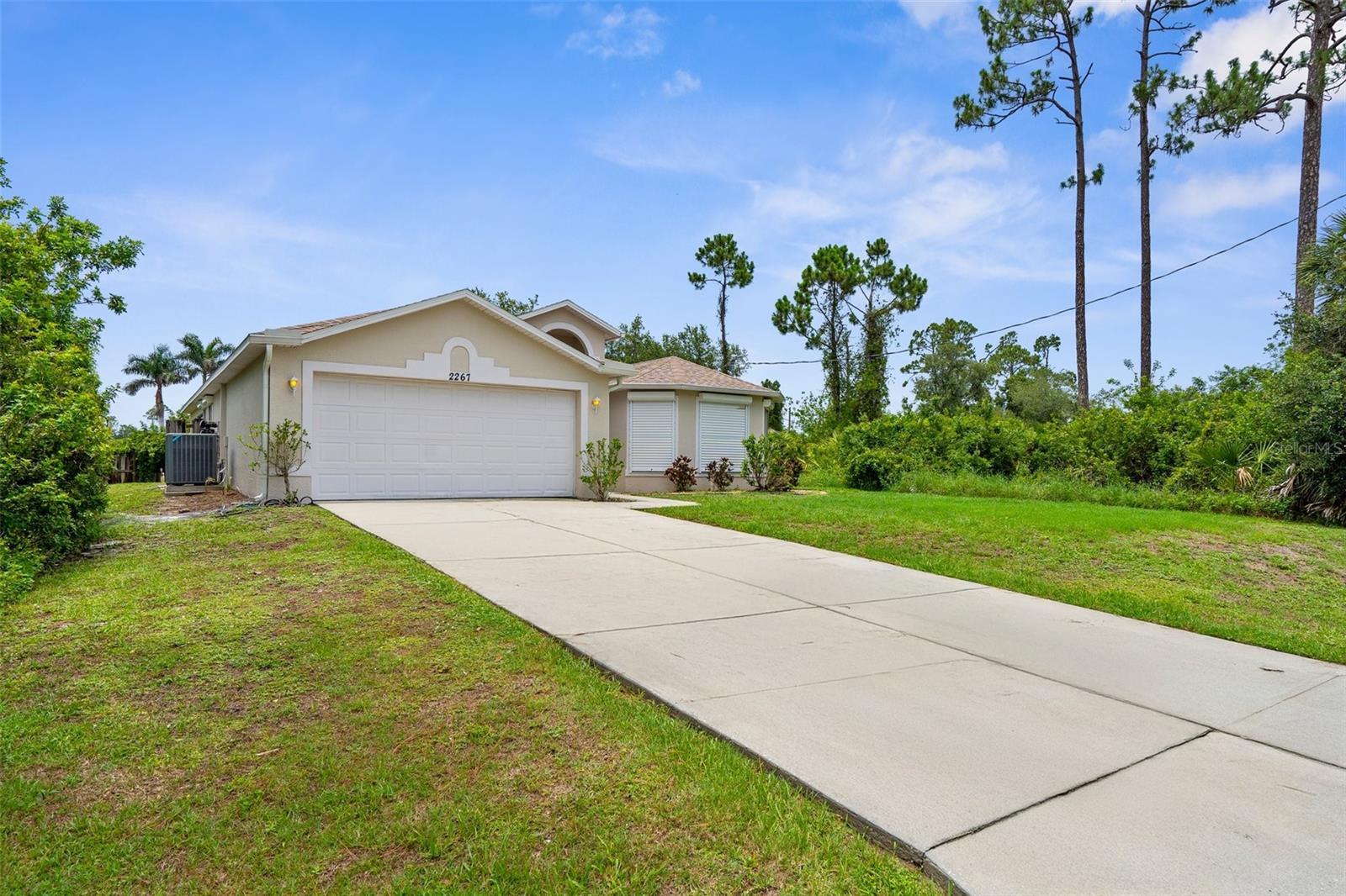 Property Photo: 2267 Yalta Terrace FL 34286