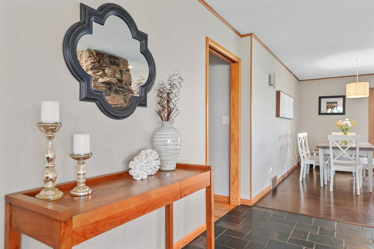 Property Photo: N112w19702 Mequon Rd WI 53022