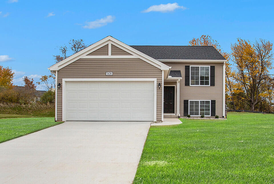 Property Photo: 1240 Trillium Boulevard MI 49097