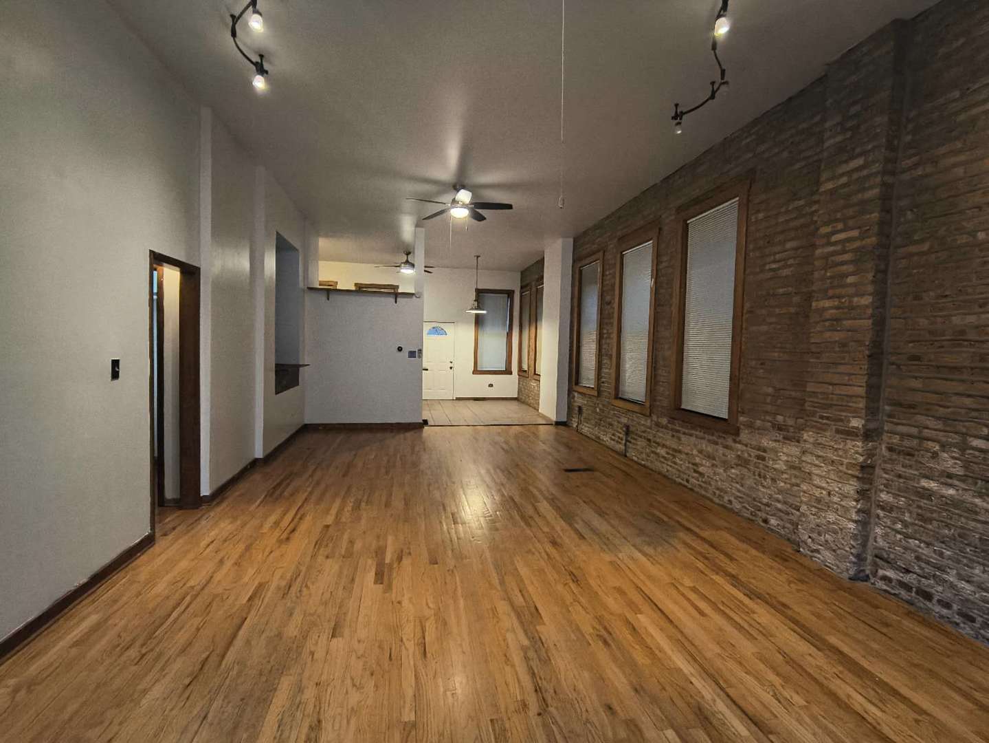 Property Photo: 1532 W 19th Street 1 IL 60608