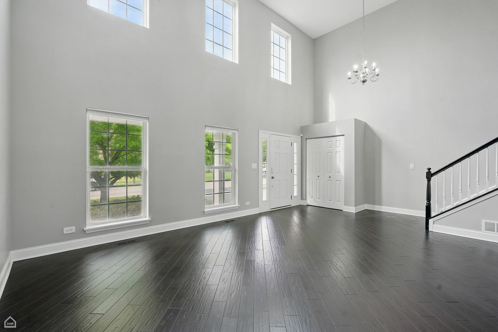 Property Photo:  465 Blue Heron Circle  IL 60103 