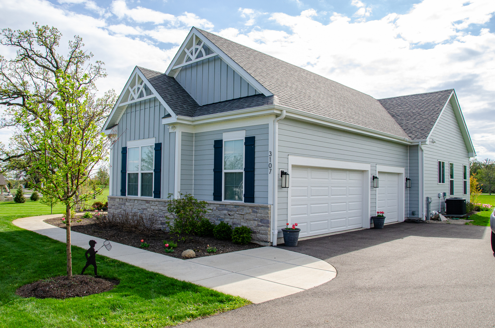 Property Photo: 3107 Justen Farm Lane IL 60072
