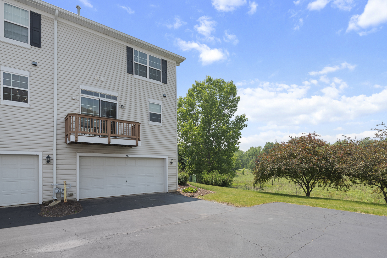 Property Photo: 3821 Bailey Road IL 60560
