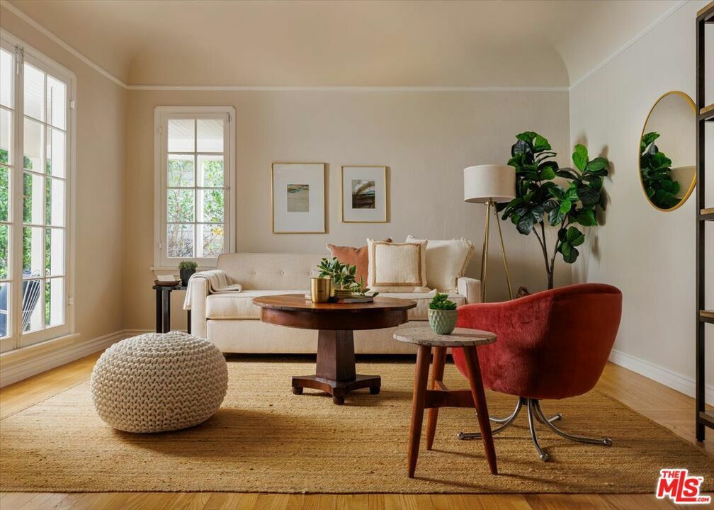Property Photo: 212 Monroe Place CA 91016