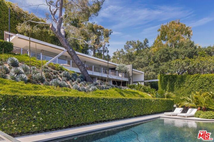 10801 Chalon Road  Los Angeles CA 90077 photo