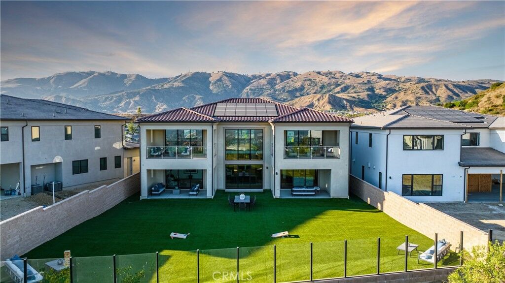 Property Photo:  20416 W Albion Way  CA 91326 