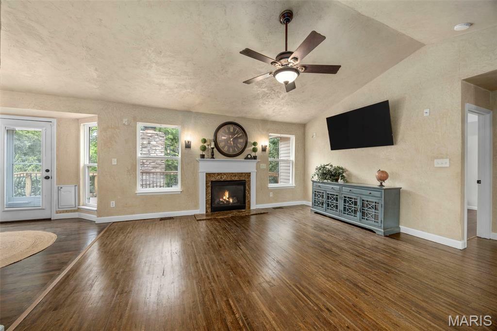 Property Photo: 706 English Ivy MO 63368