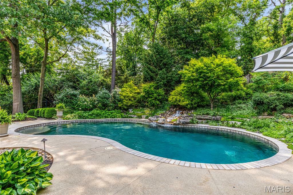 Property Photo: 349 Conway Hill Road MO 63141