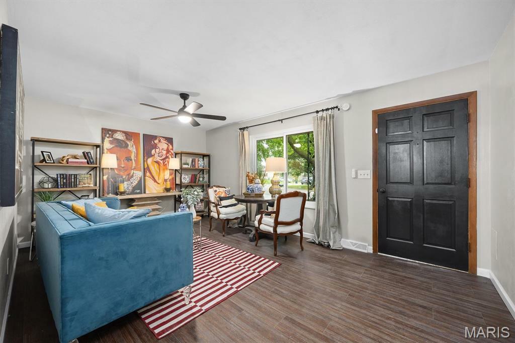 Property Photo: 125 Chateau Drive IL 62208