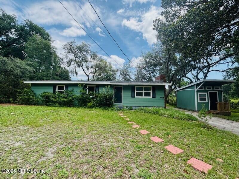 Property Photo: 243 Taylor Fury Road FL 32181