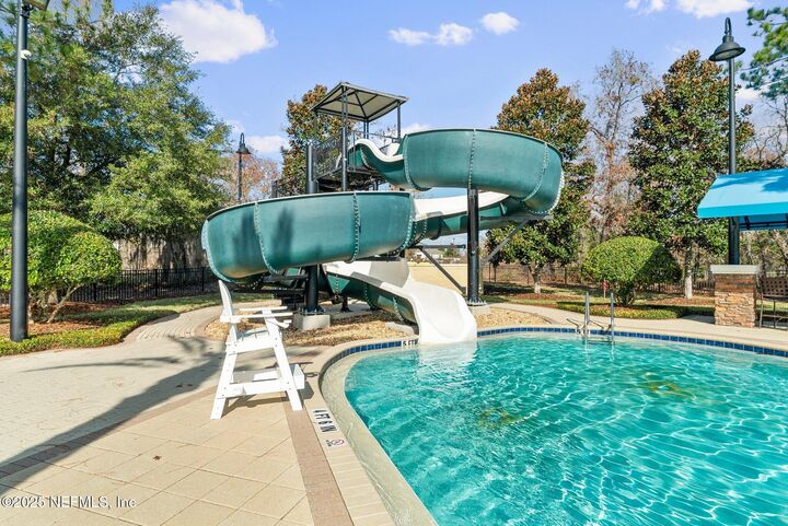 Property Photo:  4916 Creek Bluff Lane  FL 32068 