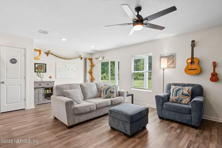 Property Photo:  45113 Red Brick Drive  FL 32011
