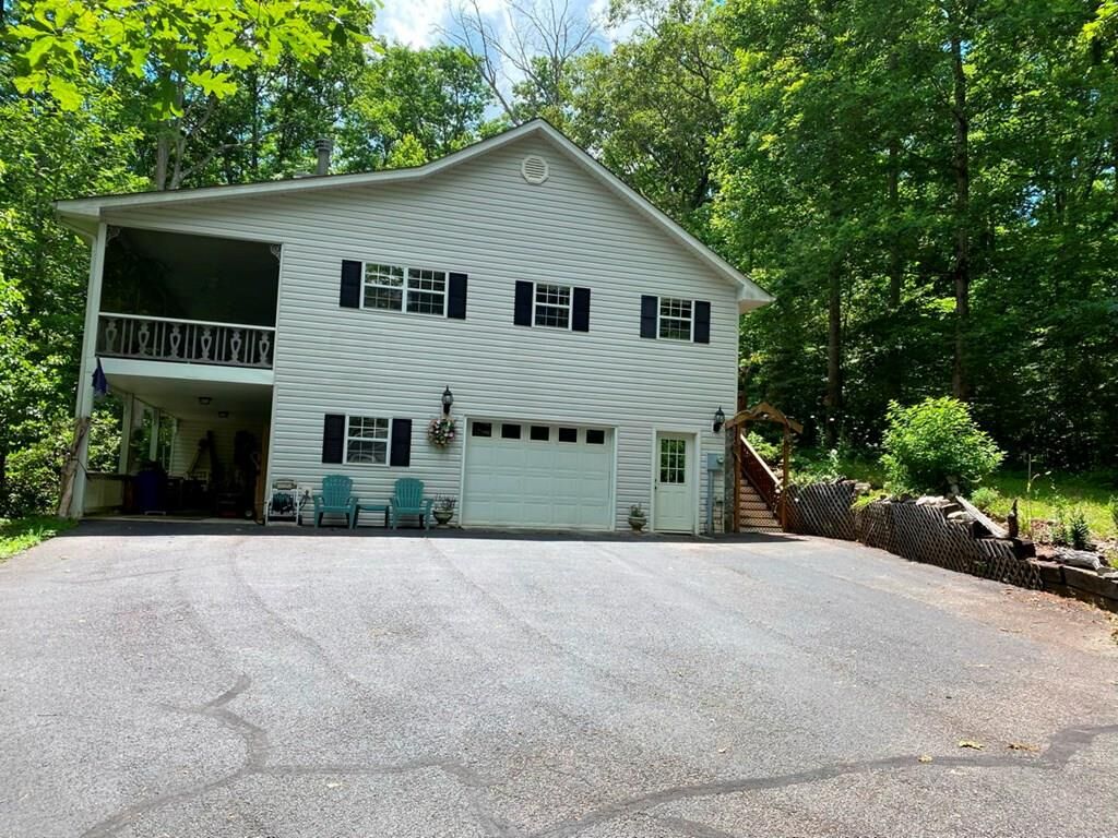Property Photo: 6364 Springwood Trail GA 30582