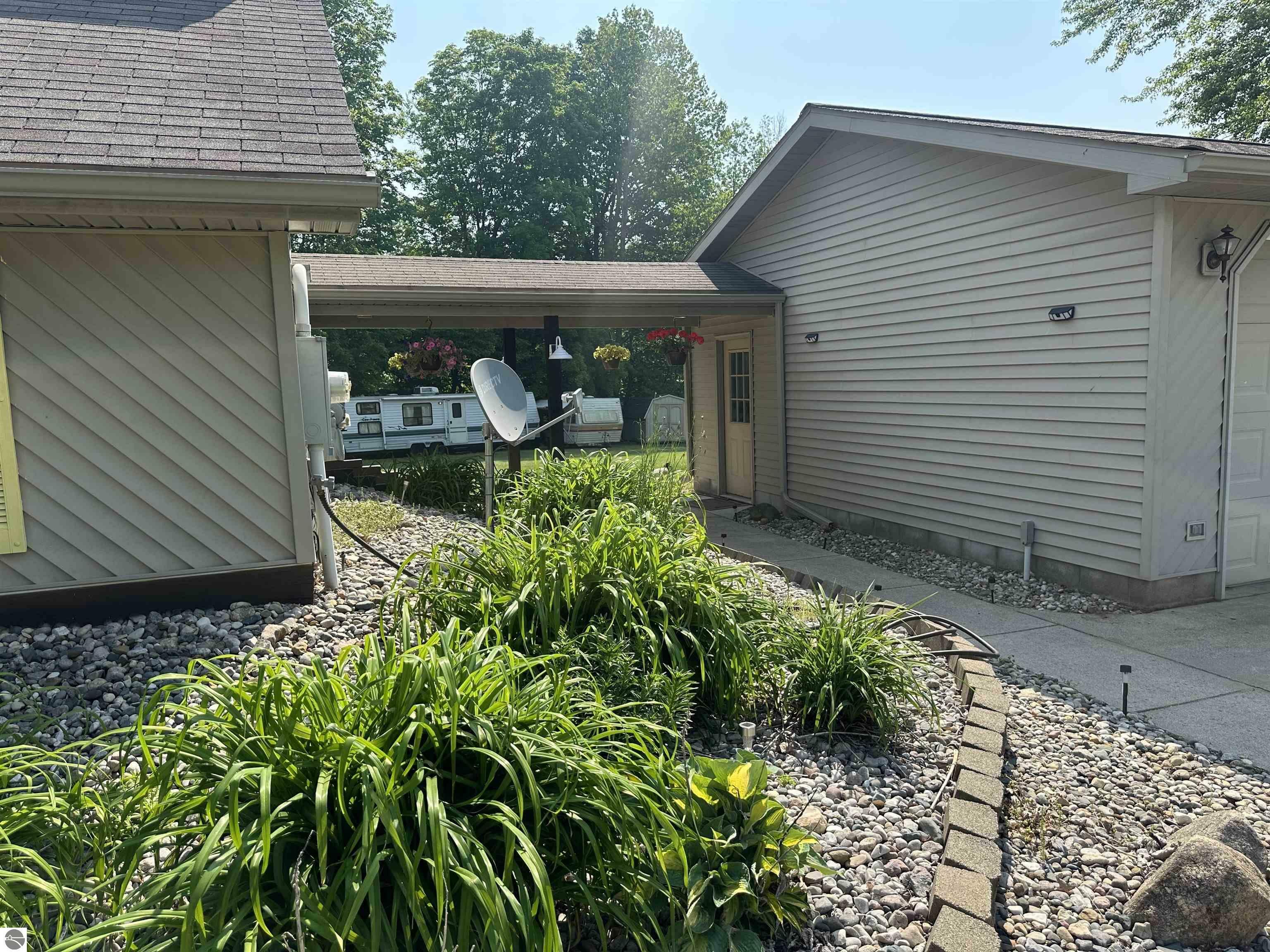 Property Photo:  478 Donnet Ct.  MI 48617 