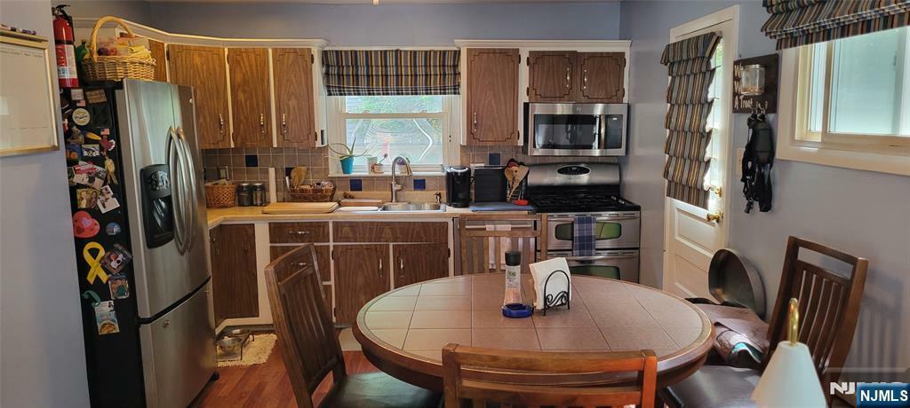 Property Photo: 733 Louise Court NJ 07071