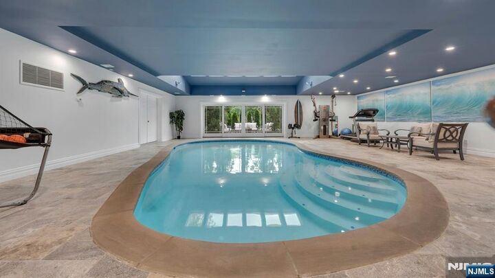 Property Photo:  193 S Franklin Turnpike  NJ 07446 