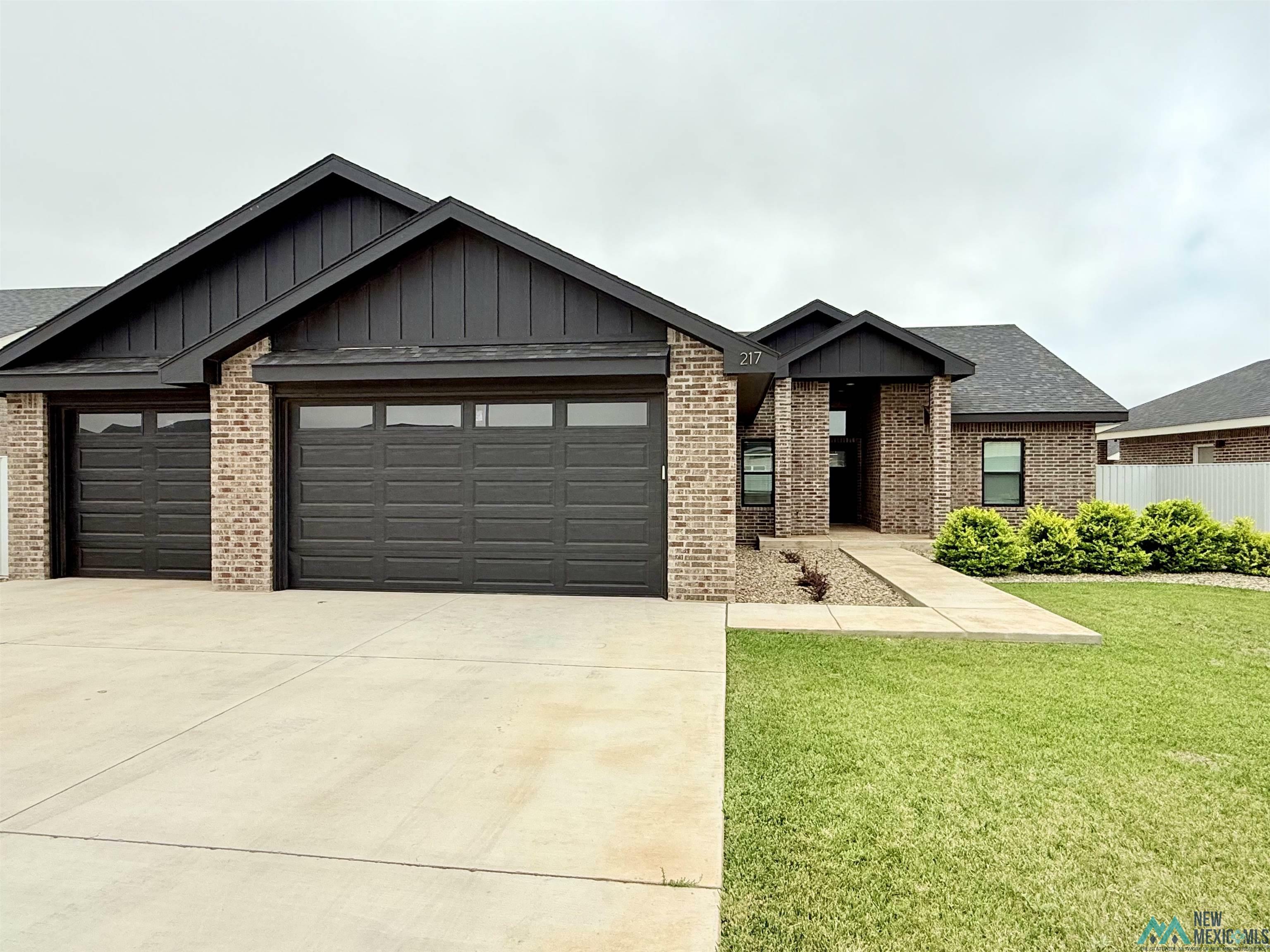 Property Photo: 217 Abbey Road NM 88101