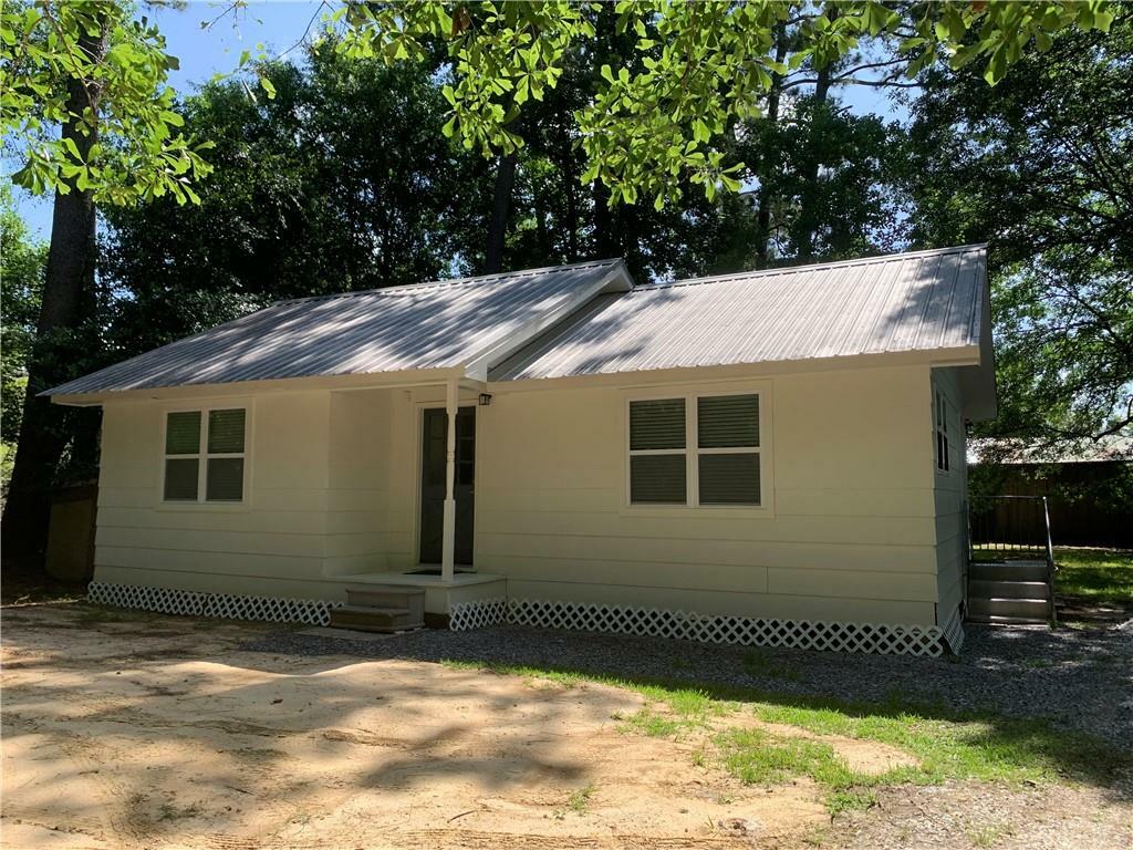 Property Photo: 1904 Grace Drive LA 70458