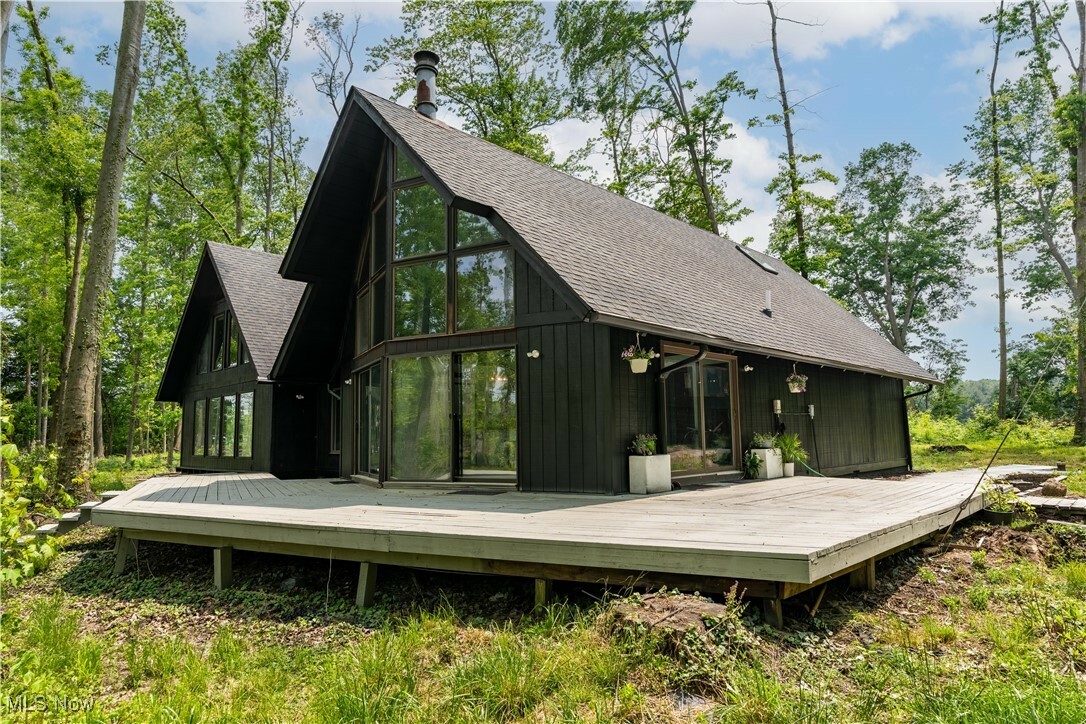 Property Photo: 6226 Mayburn Barclay Road OH 44428
