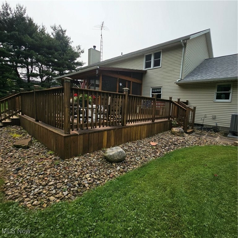 Property Photo: 31274 Winona Road OH 44460