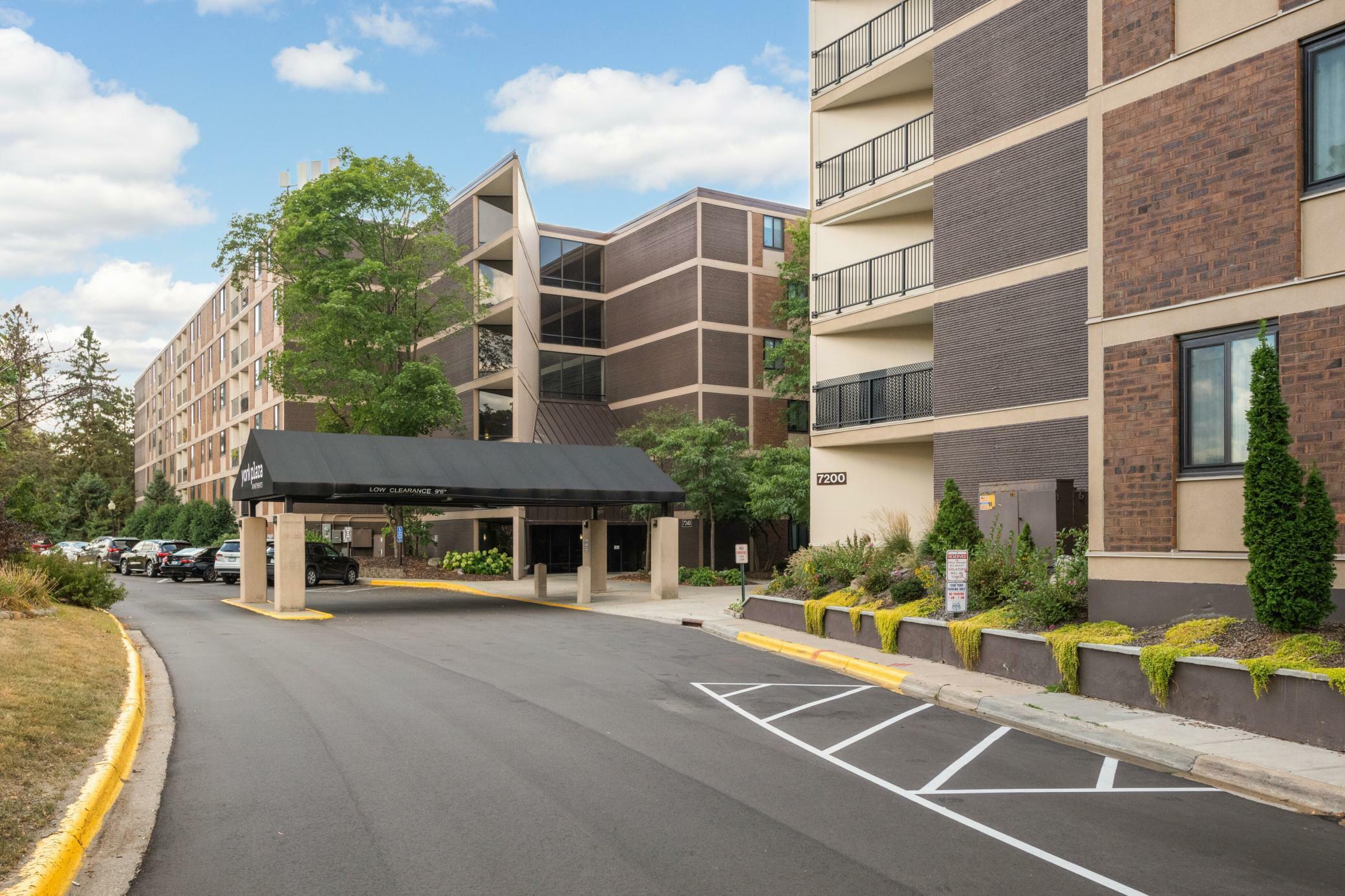 Property Photo: 7200 York Avenue S 608 MN 55435