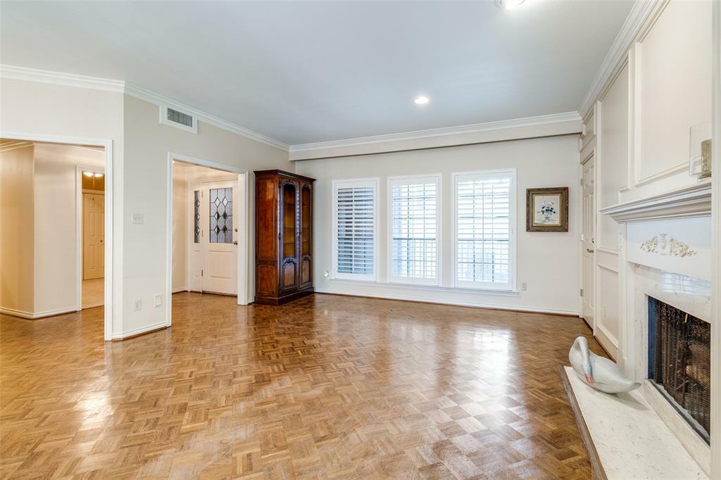 Property Photo: 6025 Hillcrest Avenue C2 TX 75205