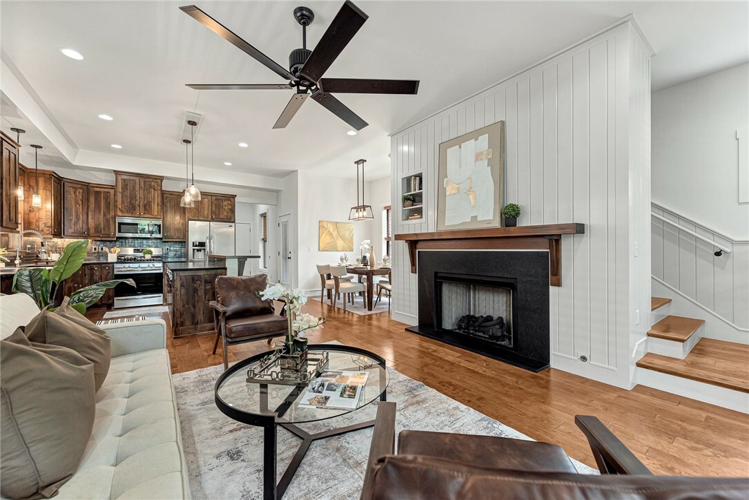 Property Photo: 1814 Best Friend Lane AR 72704