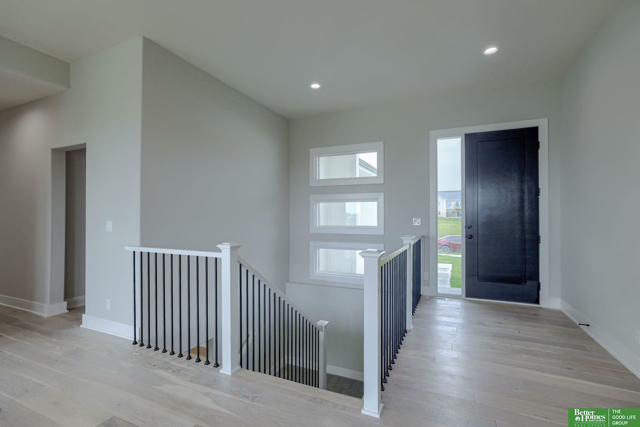 Property Photo: 5717 N 195th Street NE 68022