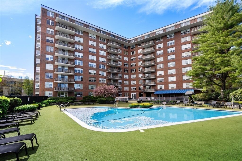 Property Photo:  280 Boylston St 511  MA 02467 