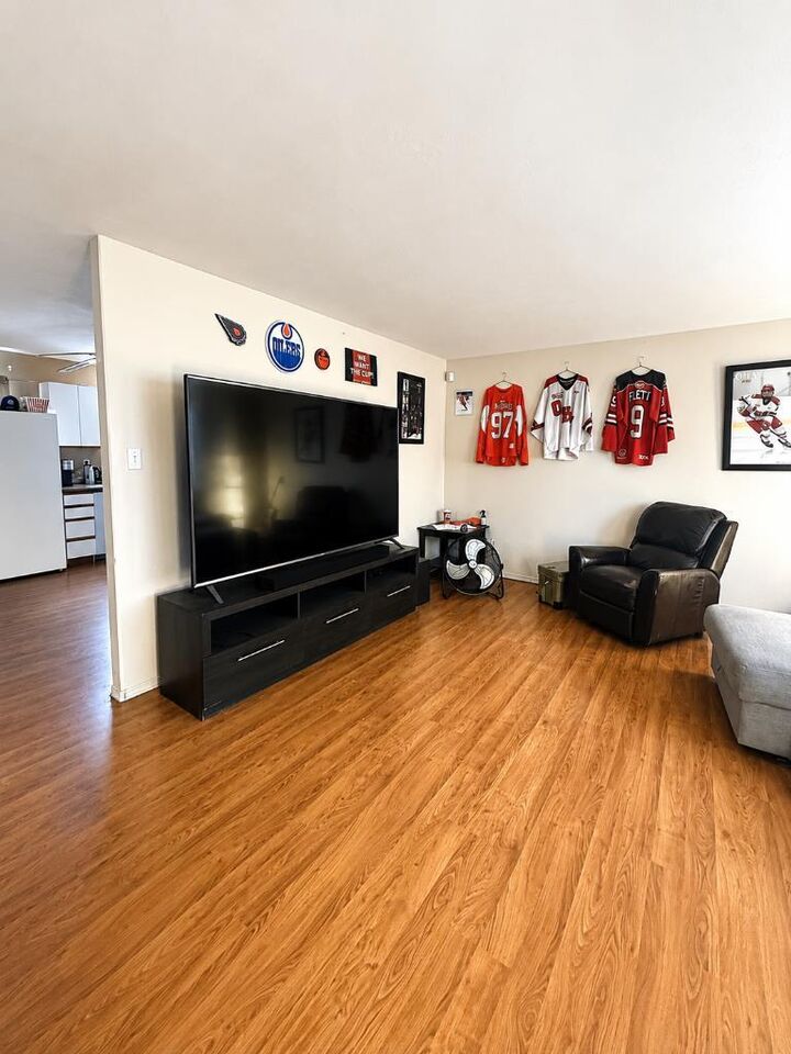 Property Photo: 4500 Redwood Place AB T0G 1E0