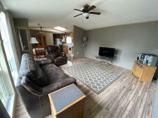 Property Photo:  175 Skogg Avenue  AB T7V 1A5 