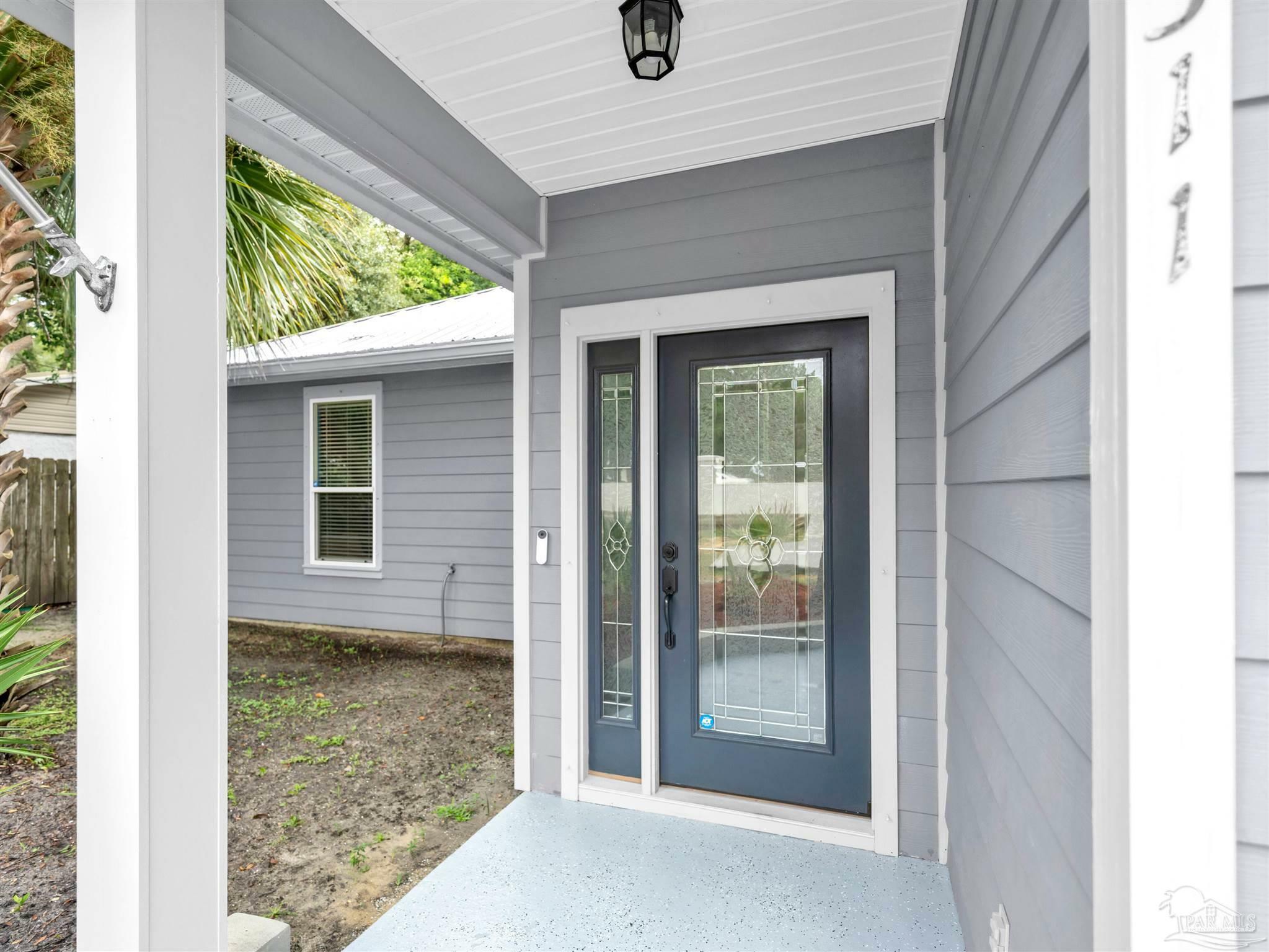 Property Photo: 311 NW Beal Pkwy FL 32548