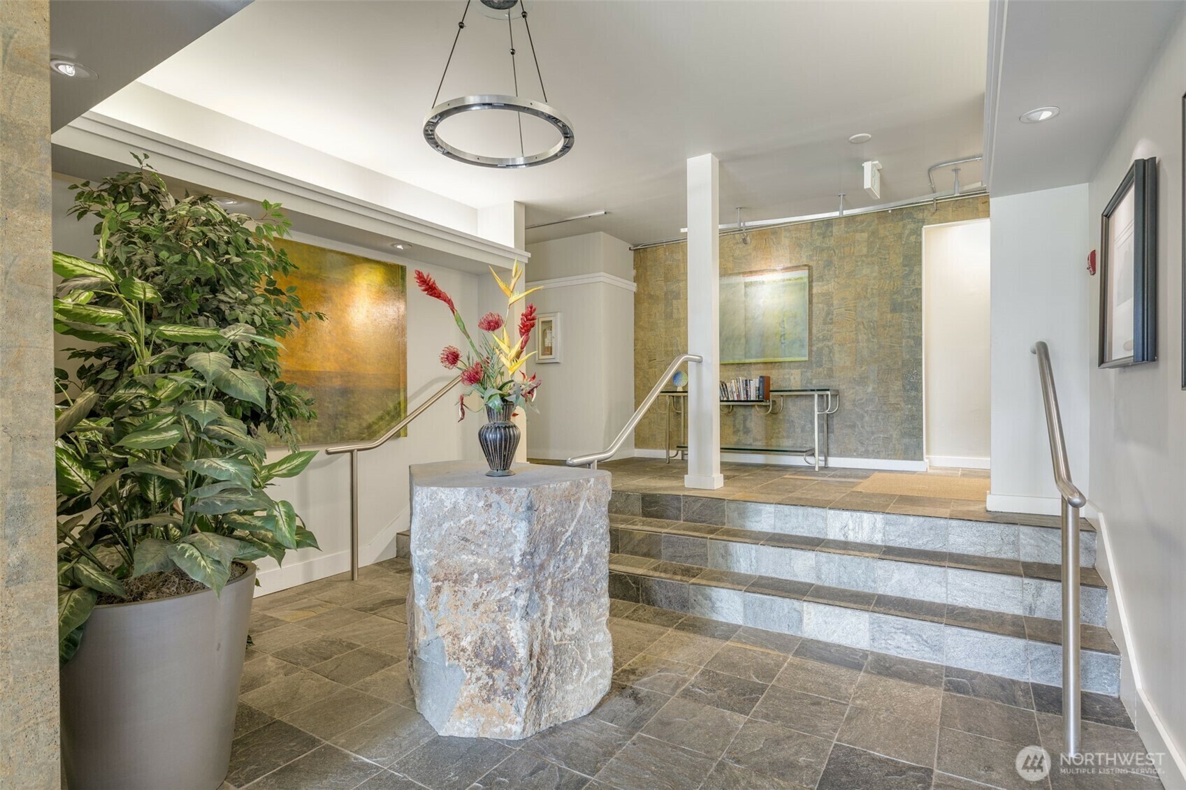 Property Photo: 732 11th Avenue E 202 WA 98102