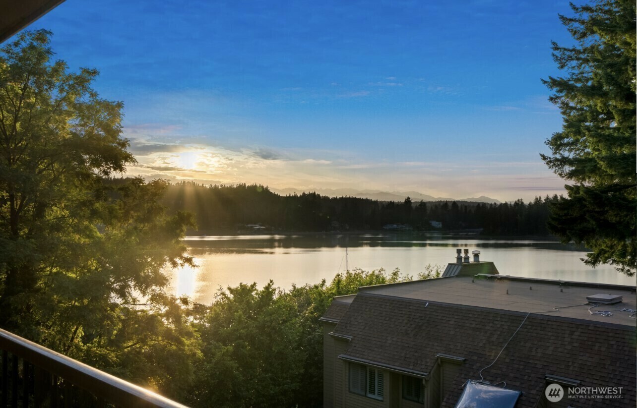 Property Photo: 921 Pershing Avenue 202 WA 98312