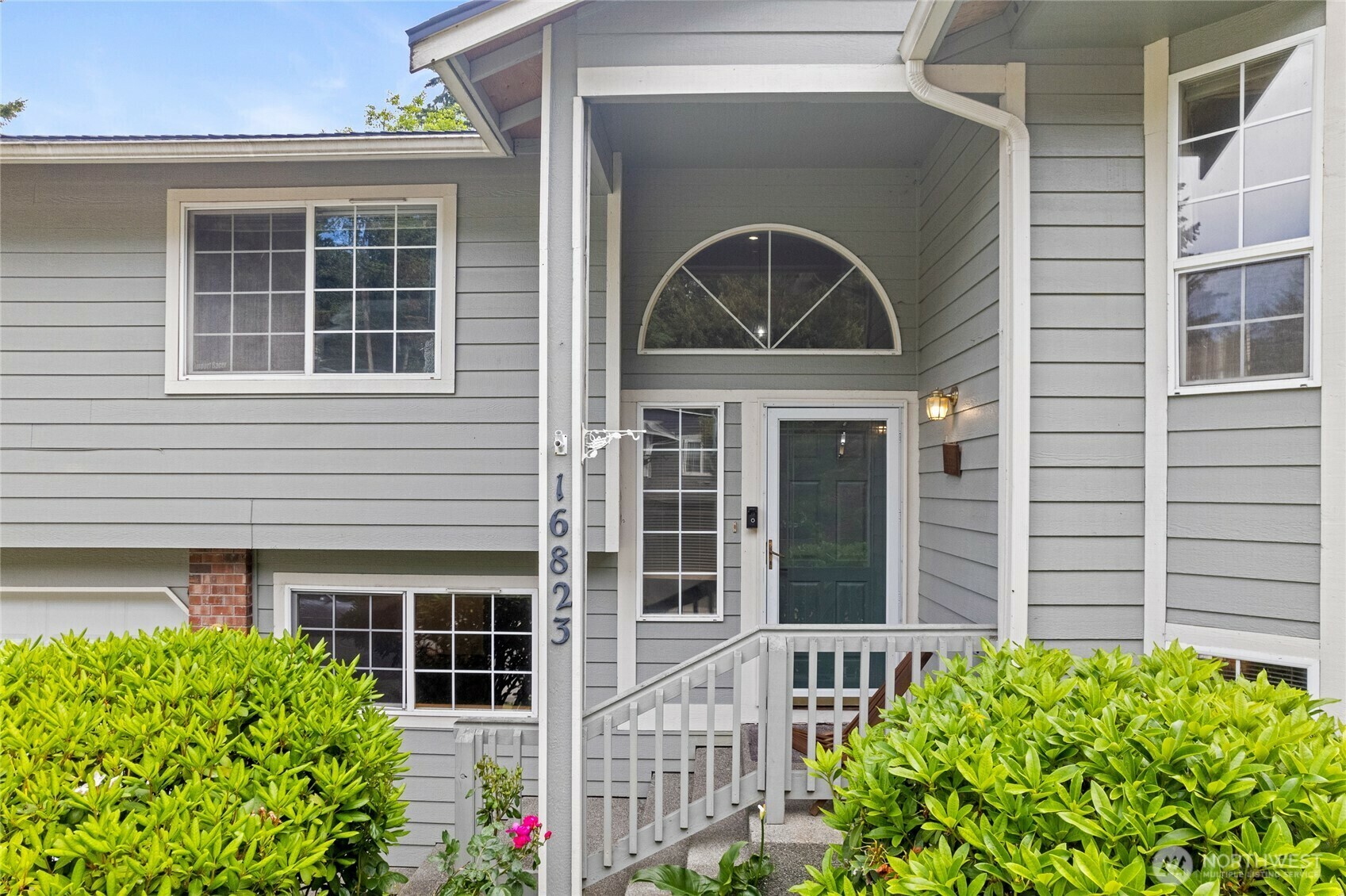 Property Photo: 16823 114th Avenue Ct E WA 98374