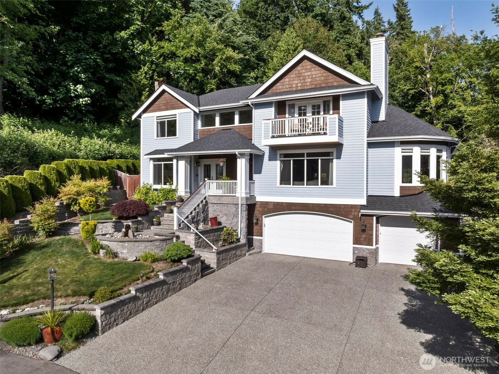 Property Photo: 6817 Picnic Point Road WA 98026