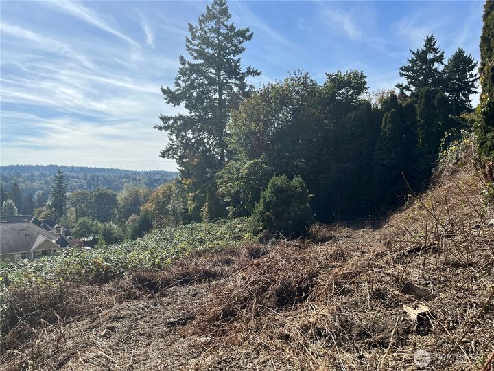 Property Photo:  6800 S 133rd Street  WA 98178 