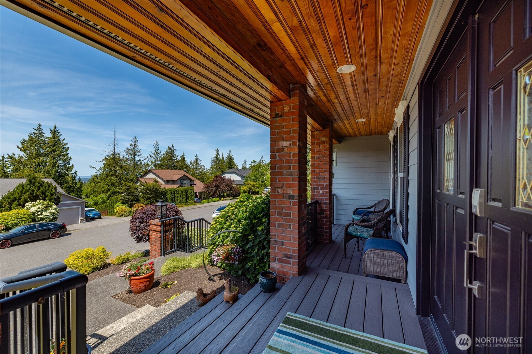 Property Photo: 418 S 38th Place WA 98274