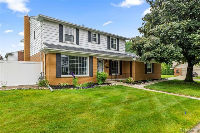 Property Photo: 18607 Colonial Court MI 48101
