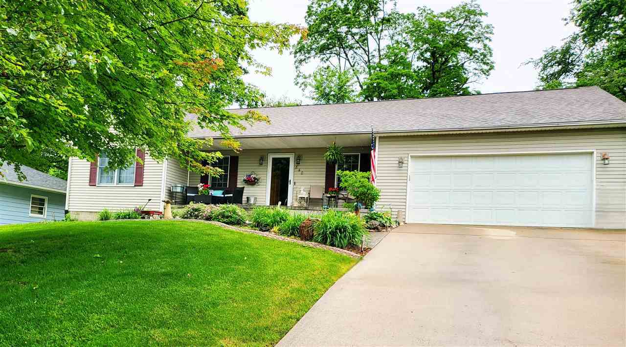 Property Photo: 840 S 15th Street IN 47374