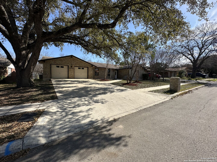 Property Photo:  6127 Walking Gait  TX 78240 