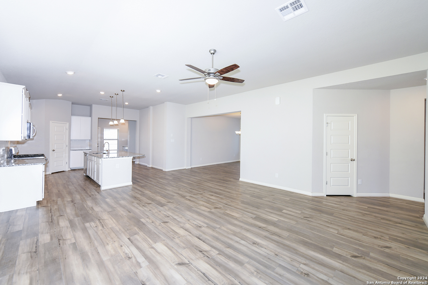Property Photo: 12925 Lilly Pass TX 78254
