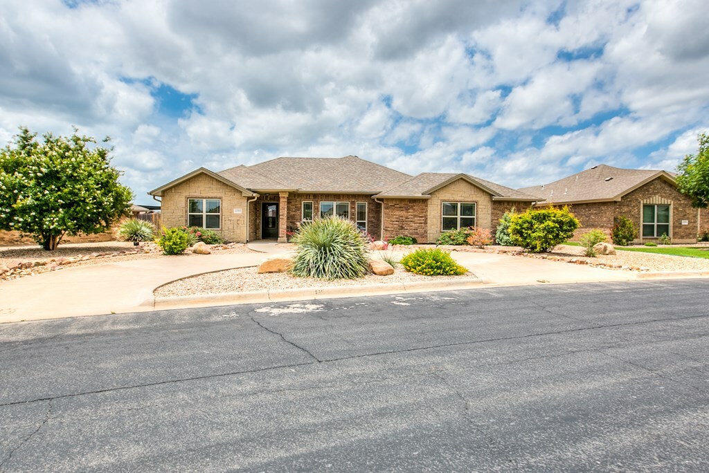 Property Photo: 4193 Huntleigh Dr TX 76904