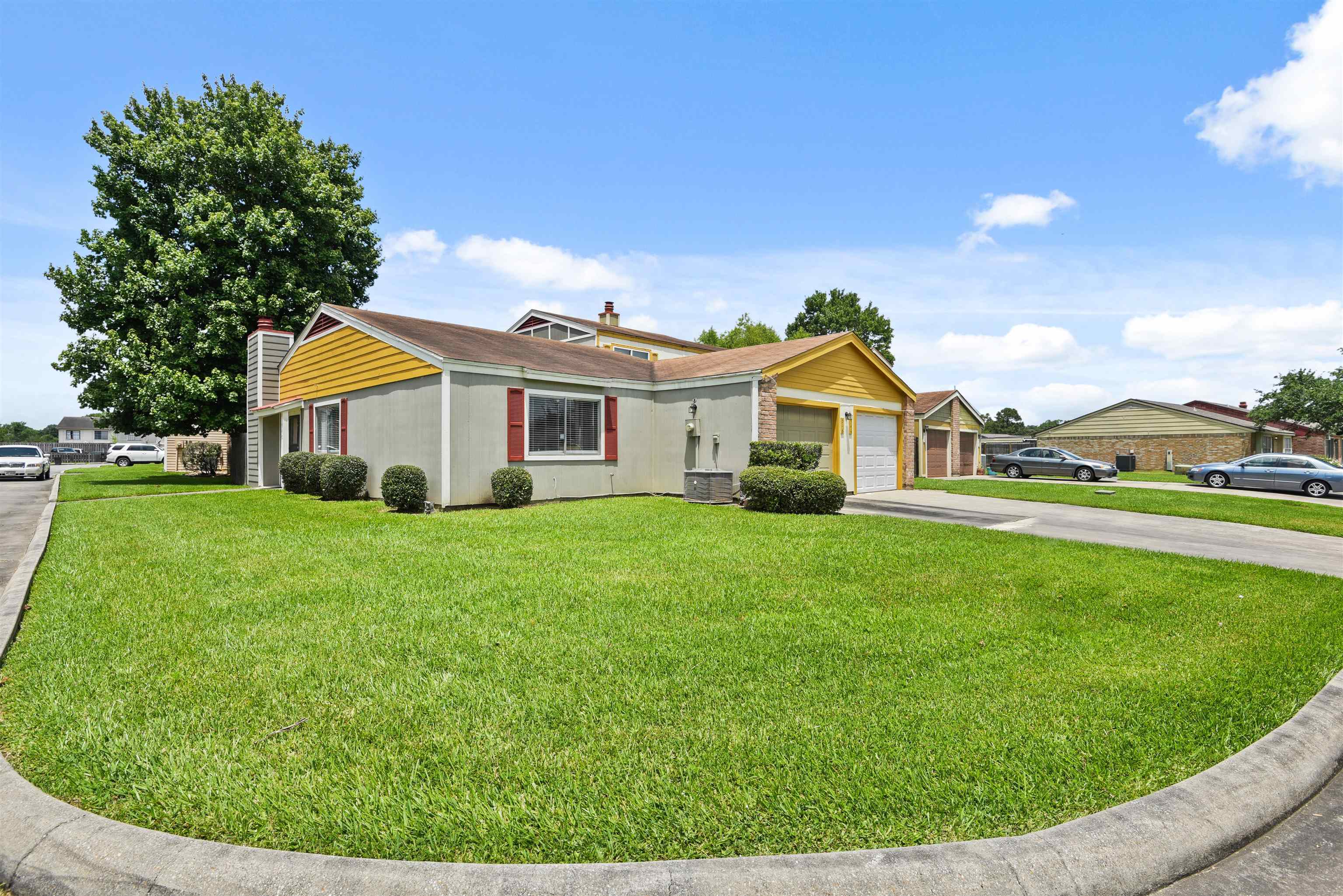 Property Photo:  546 Georgetown Street  TX 77707-0000 
