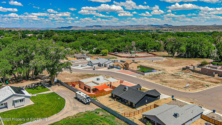 Property Photo: 1043 Valley View Drive NM 87413