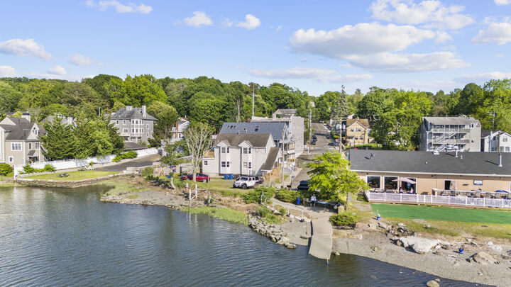 Property Photo:  728 Quinnipiac Avenue  CT 06513 