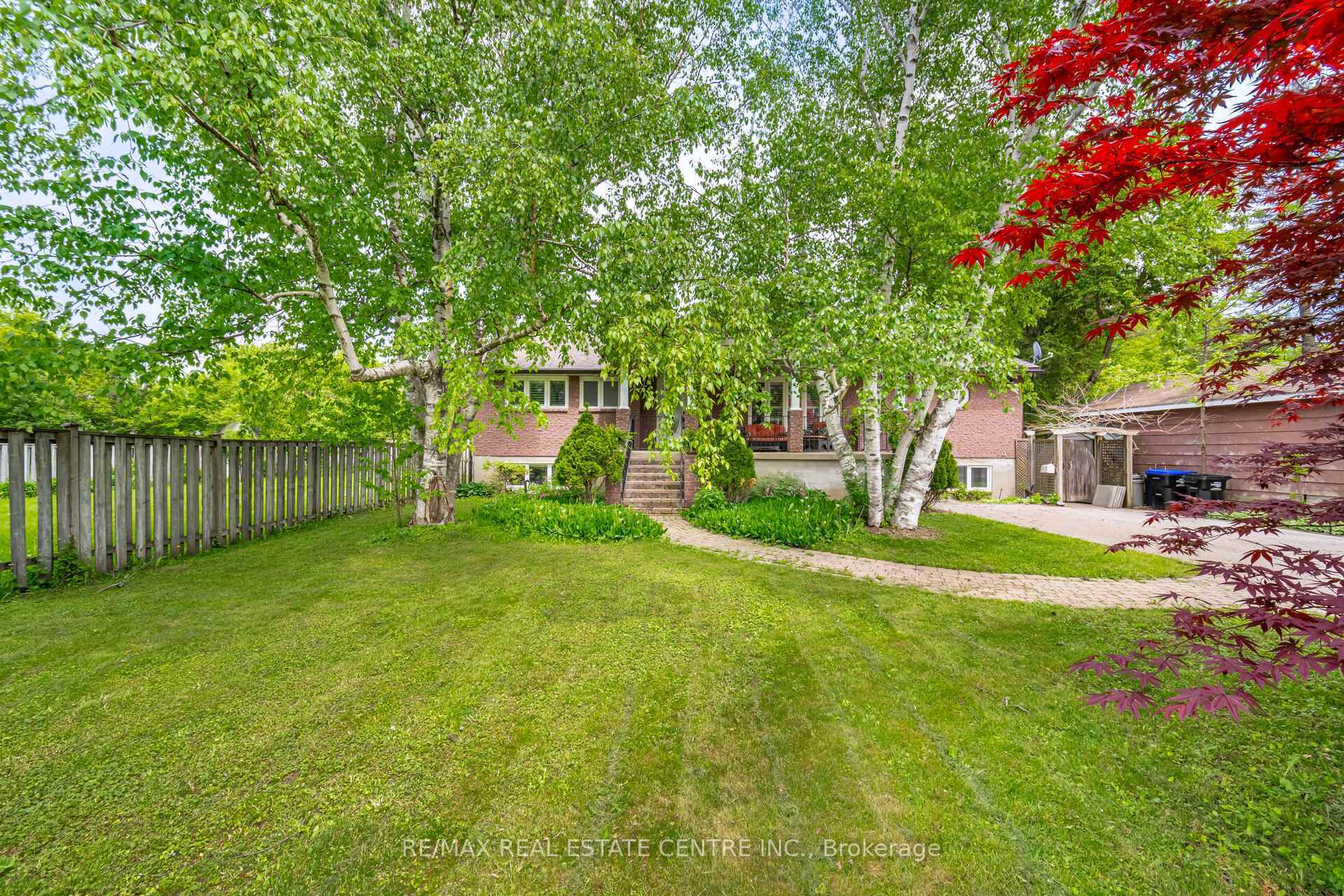 Property Photo: 141 Elm Street ON L9Y 3J3