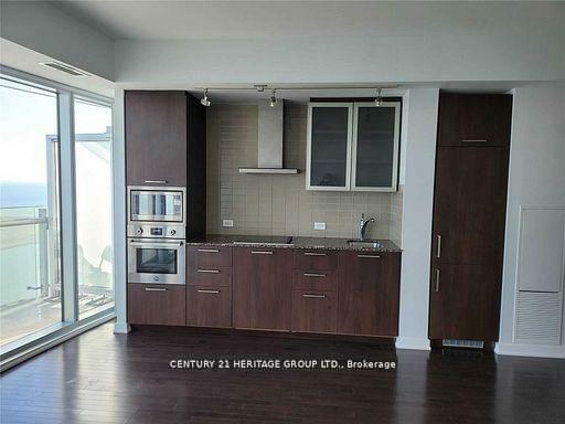 Photo de la propriété:  14 York Street 6304  ON M5J 2Z2 